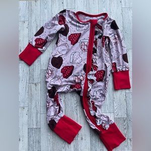 SOLD Baby and toddler Valentines heart brownie cakes bamboo zipper romper